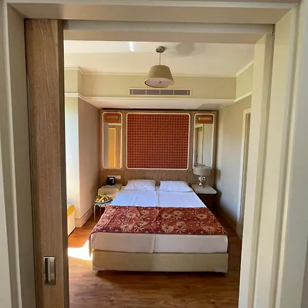 Hotel Club Grand Side