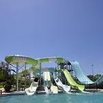 Club Grand فندق 5*