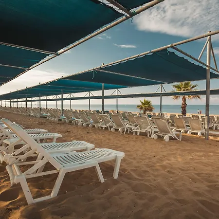 Готель Club Grand Сіде