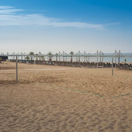 Готель Club Grand 5*