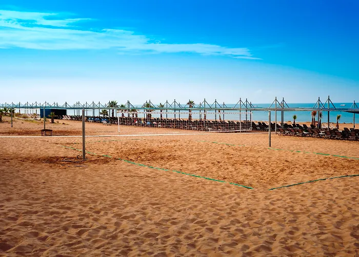 Club Grand Готель