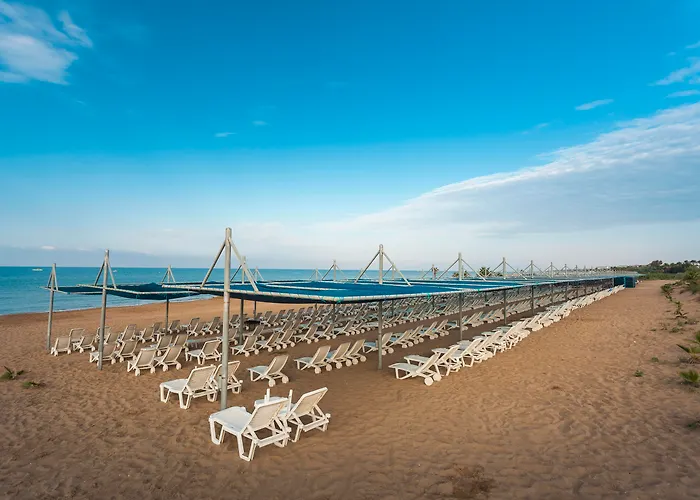 Готель Club Grand Сіде