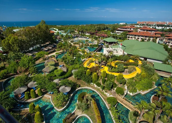 Готель Club Grand