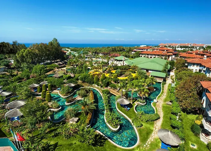 Club Grand فندق 5*