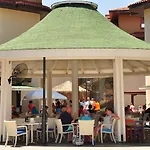 Club Grand מלון סייד